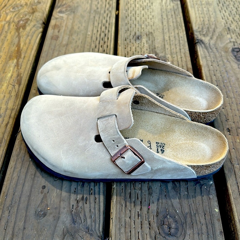 Birkenstock women's/men's light brown suede Boston mules